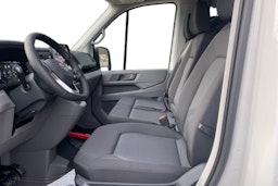 valkoinen Volkswagen Crafter 2026 kuva 11.