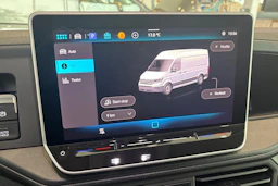 valkoinen Volkswagen Crafter 2026 kuva 14.