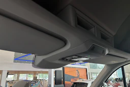 valkoinen Volkswagen Crafter 2026 kuva 18.