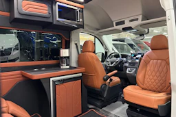 musta Volkswagen Crafter 2026 kuva 15.