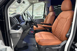 musta Volkswagen Crafter 2026 kuva 24.