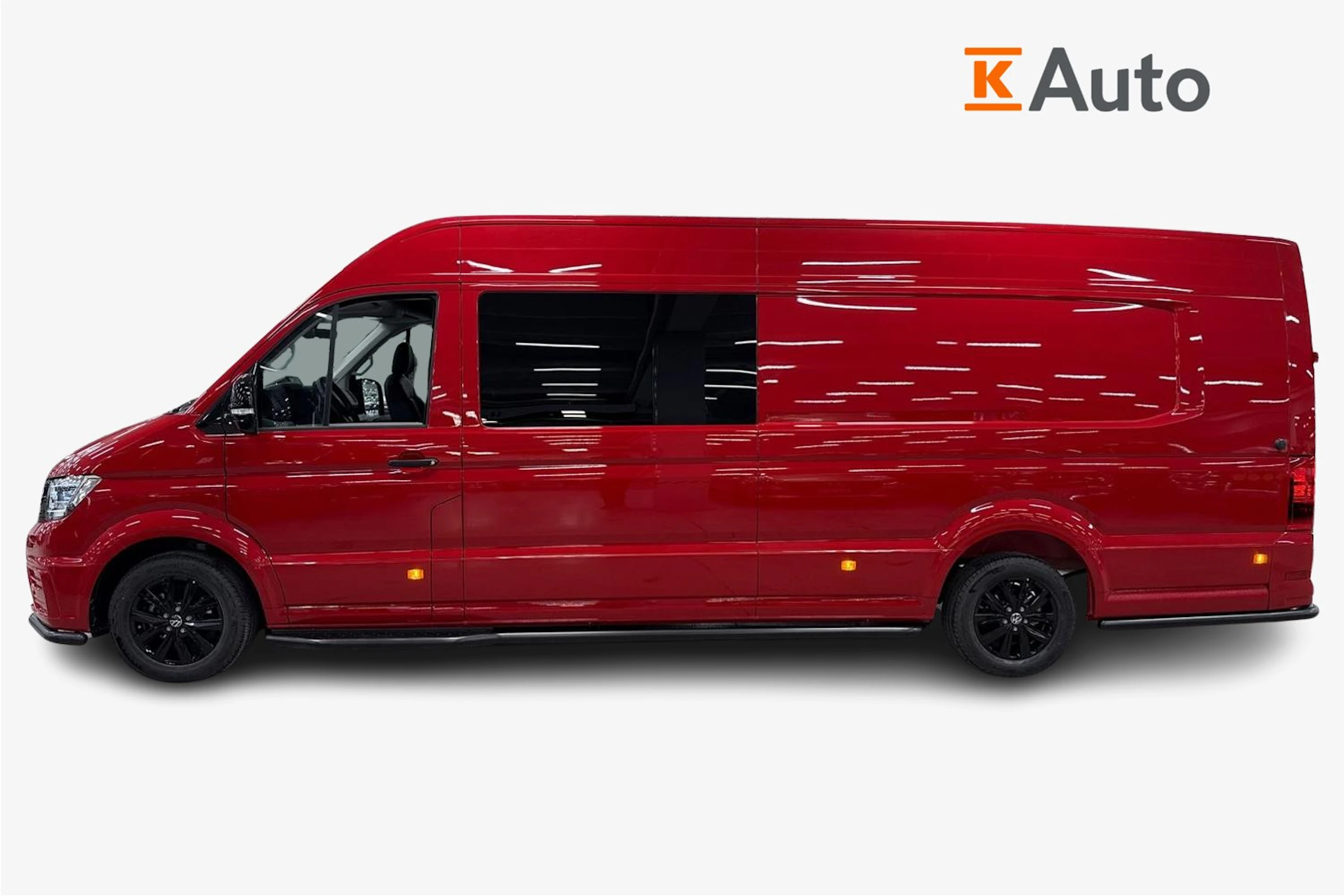 Punainen Volkswagen Crafter 2026 kuva 7.