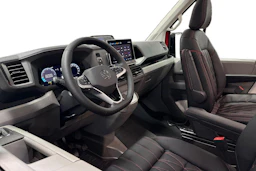 Punainen Volkswagen Crafter 2026 kuva 8.
