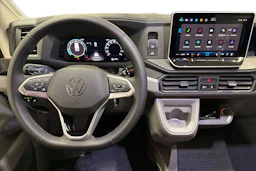 Punainen Volkswagen Crafter 2026 kuva 9.