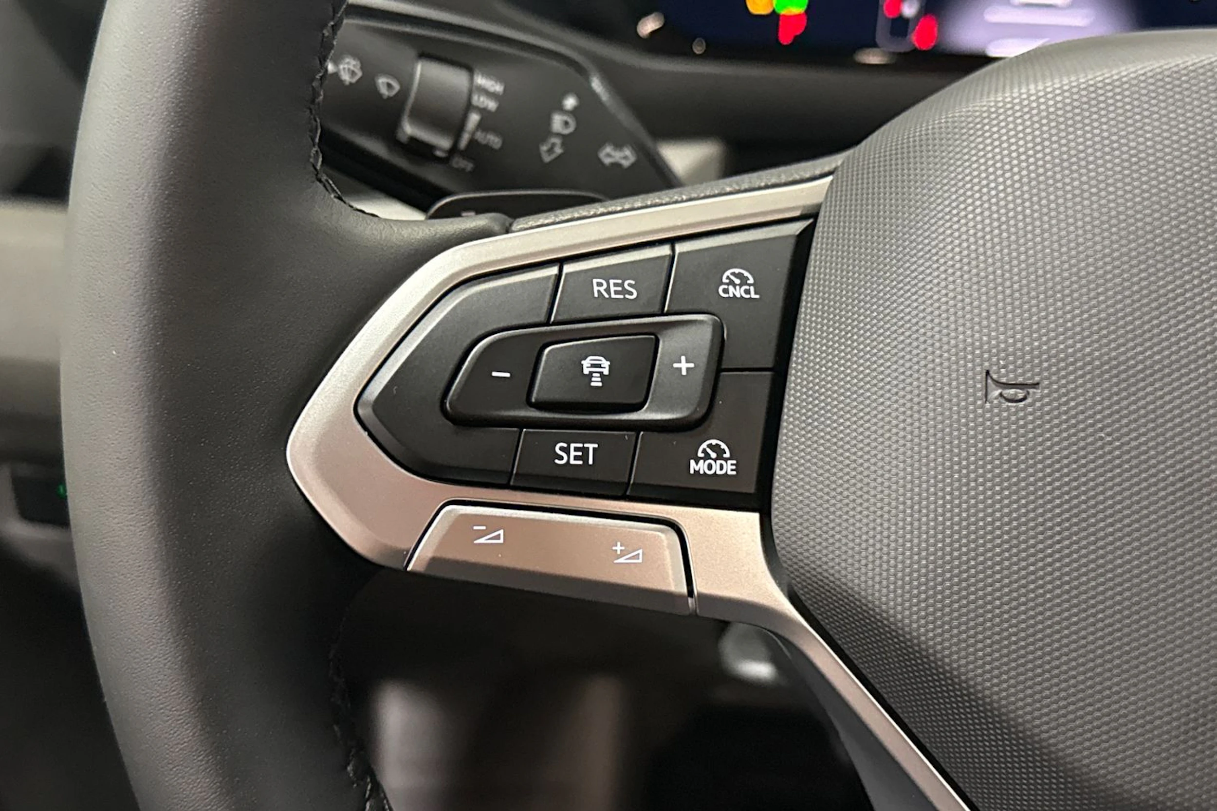 Punainen Volkswagen Crafter 2026 kuva 23.