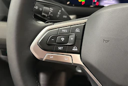 Punainen Volkswagen Crafter 2026 kuva 23.