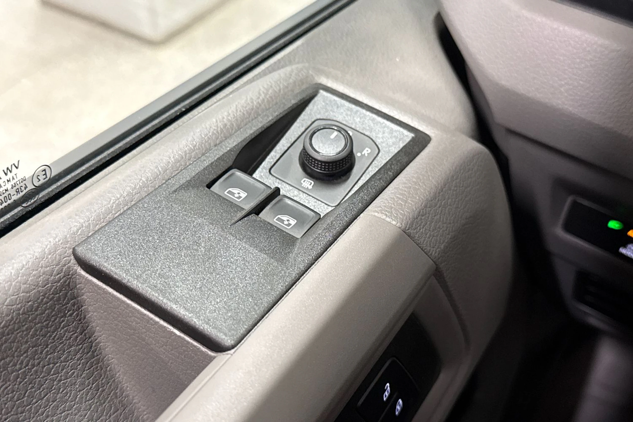 Punainen Volkswagen Crafter 2026 kuva 26.