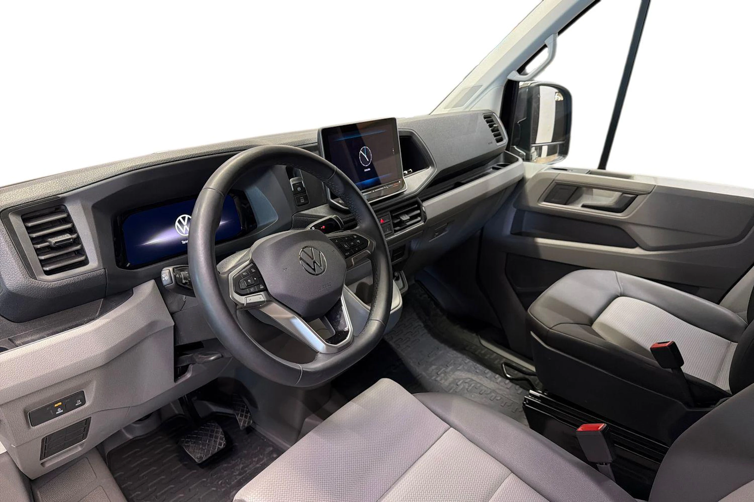 musta Volkswagen Crafter 2026 kuva 3.