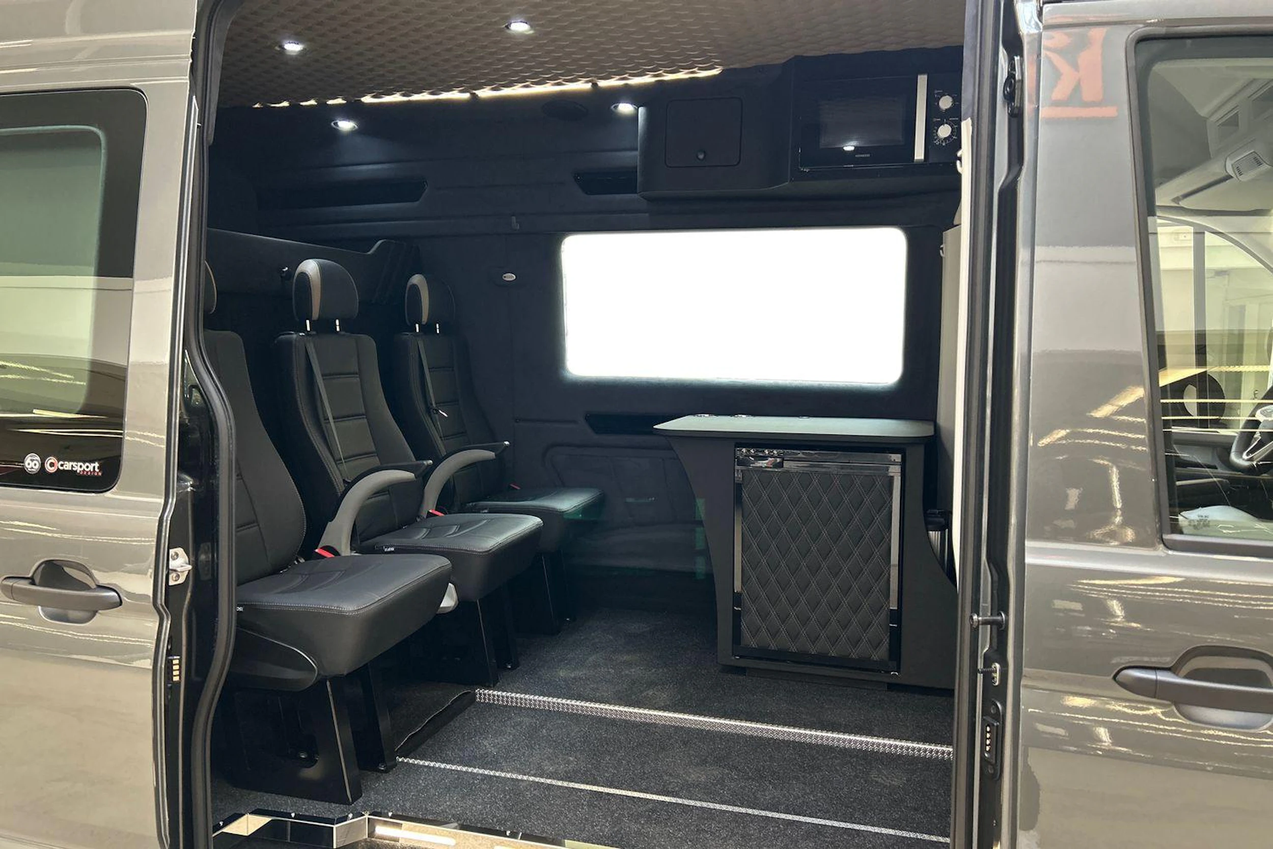 harmaa Volkswagen Crafter 2026 kuva 8.