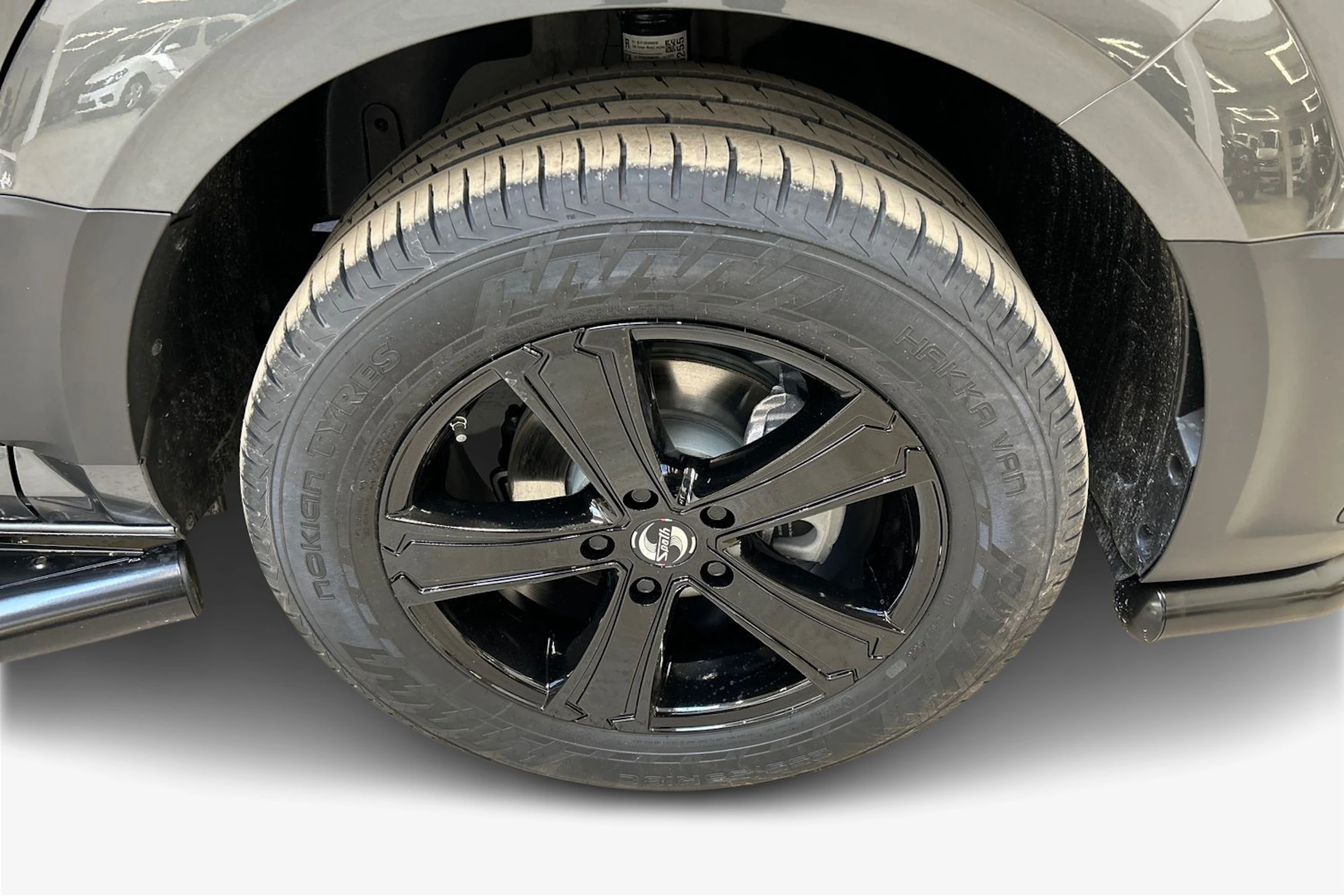 harmaa Volkswagen Crafter 2026 kuva 9.