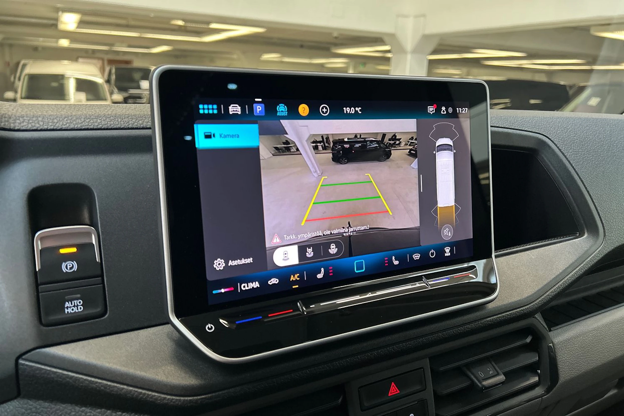 harmaa Volkswagen Crafter 2026 kuva 17.