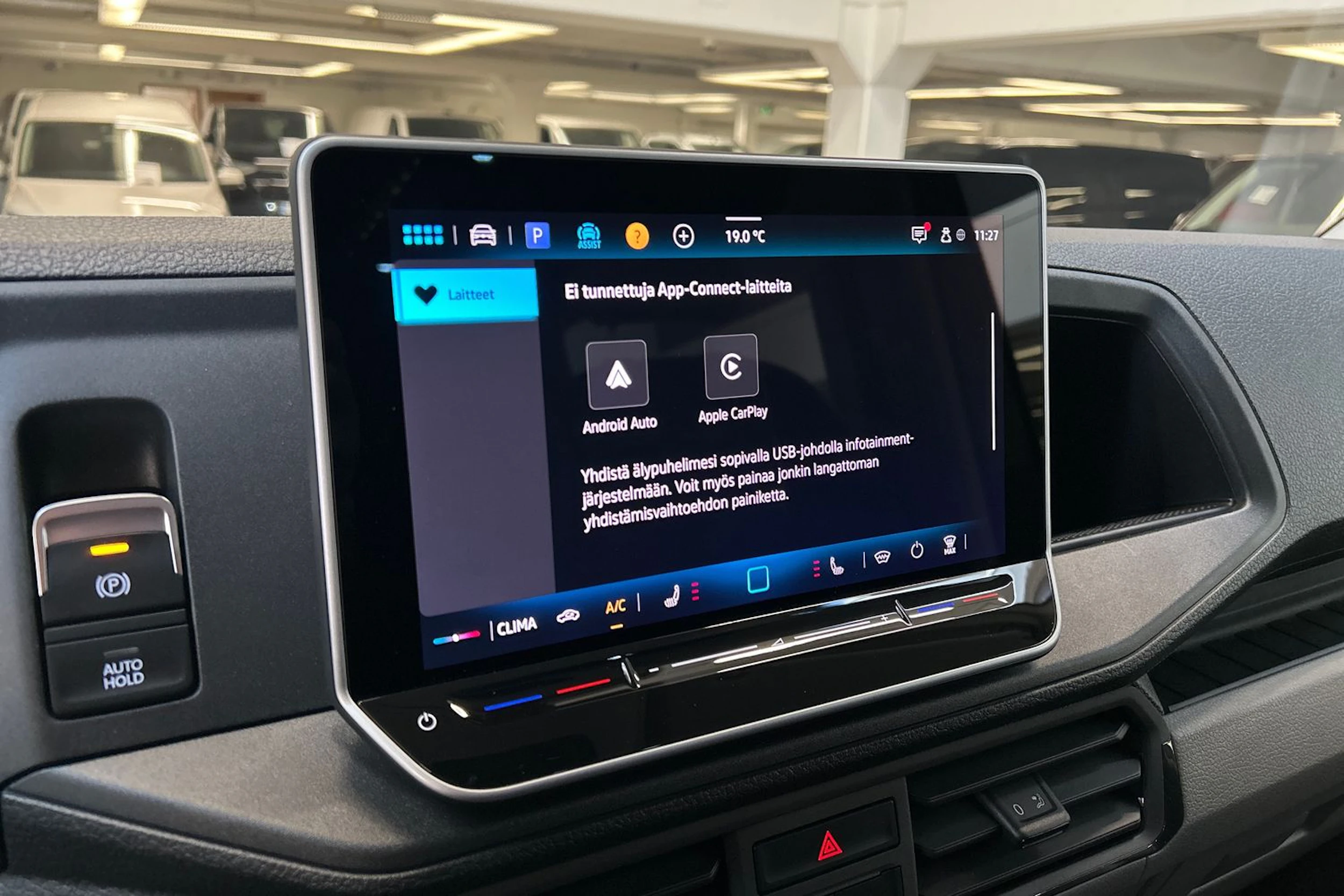 harmaa Volkswagen Crafter 2026 kuva 18.