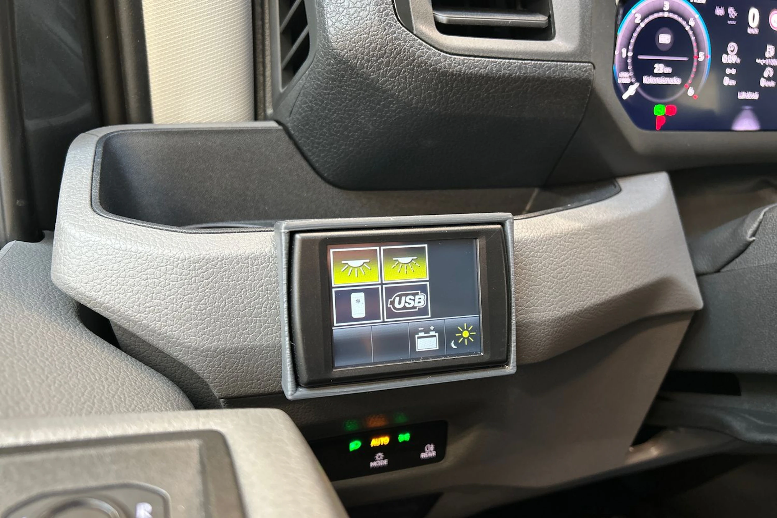 harmaa Volkswagen Crafter 2026 kuva 19.