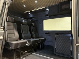 Harmaa Volkswagen Crafter 2026 kuva 4.