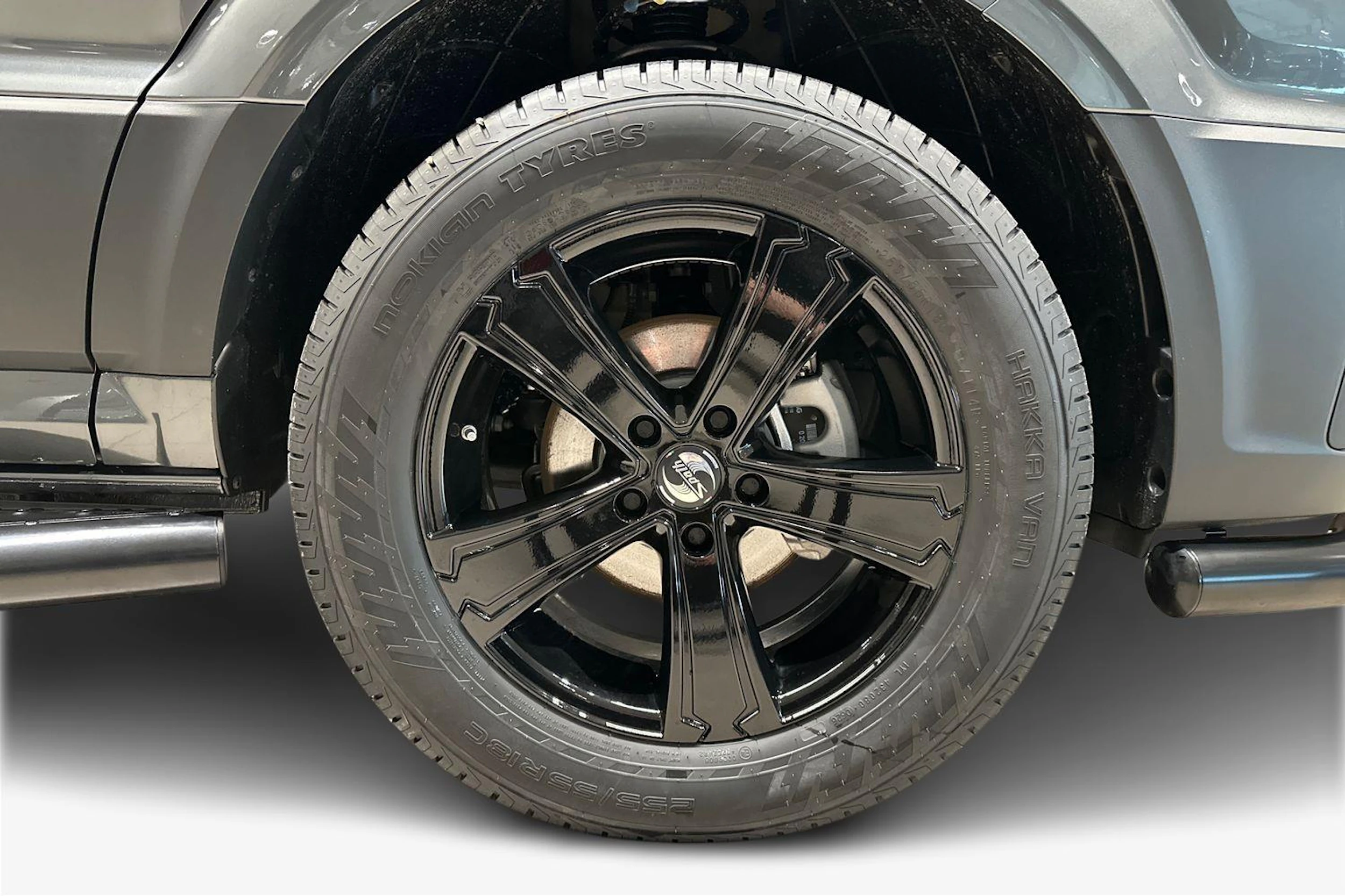 Harmaa Volkswagen Crafter 2026 kuva 9.