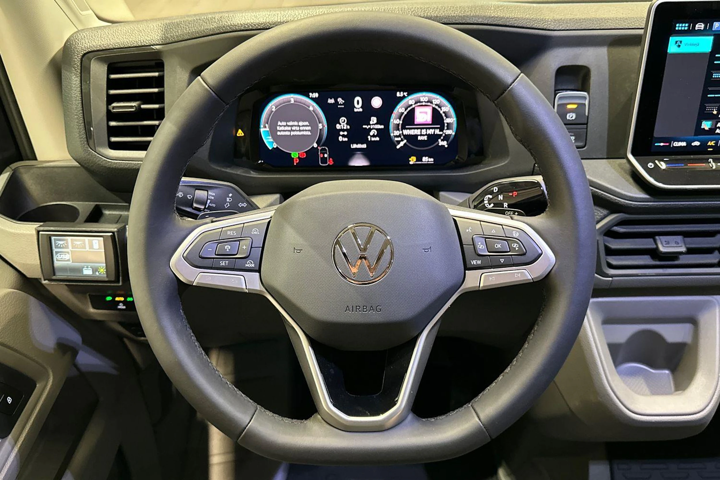 Harmaa Volkswagen Crafter 2026 kuva 10.