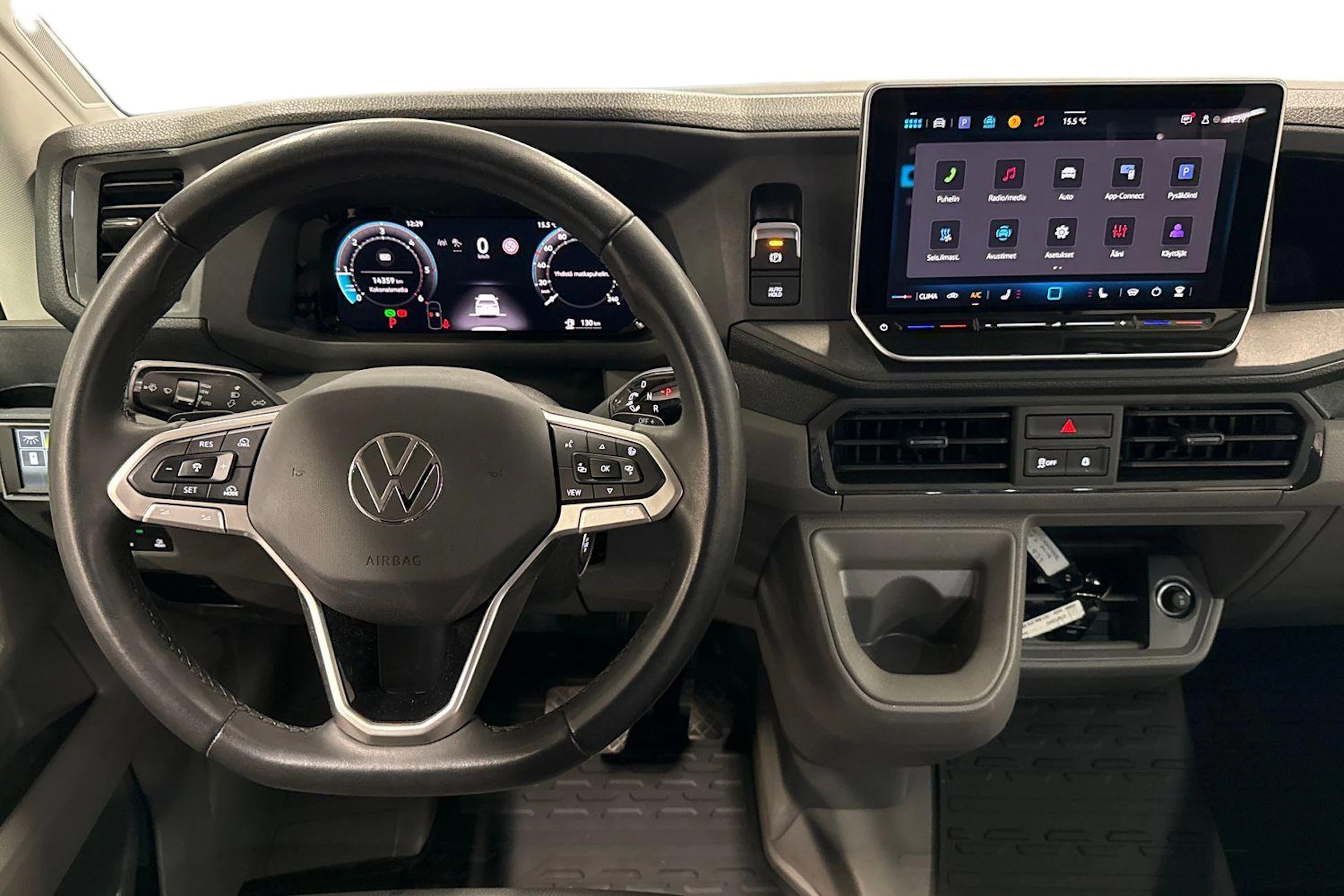 musta Volkswagen Crafter 2026 kuva 9.