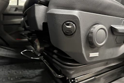 musta Volkswagen Crafter 2026 kuva 18.