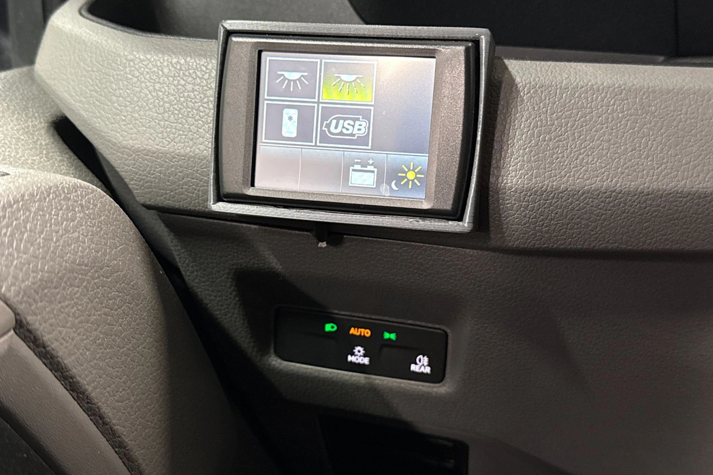 musta Volkswagen Crafter 2026 kuva 21.