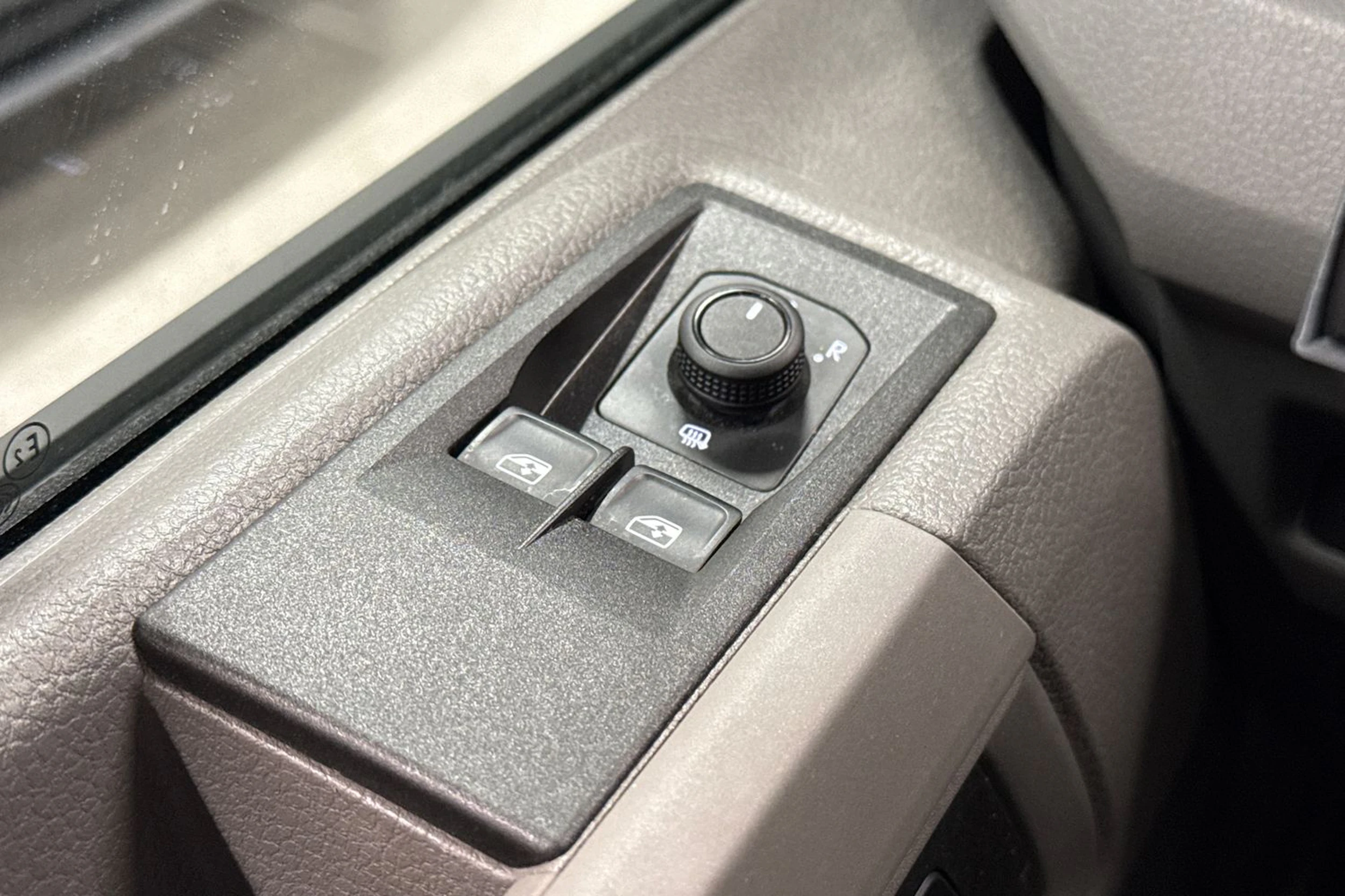 musta Volkswagen Crafter 2026 kuva 22.