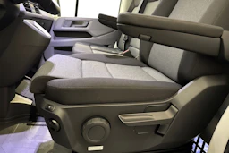 valkoinen Volkswagen Crafter 2026 kuva 13.
