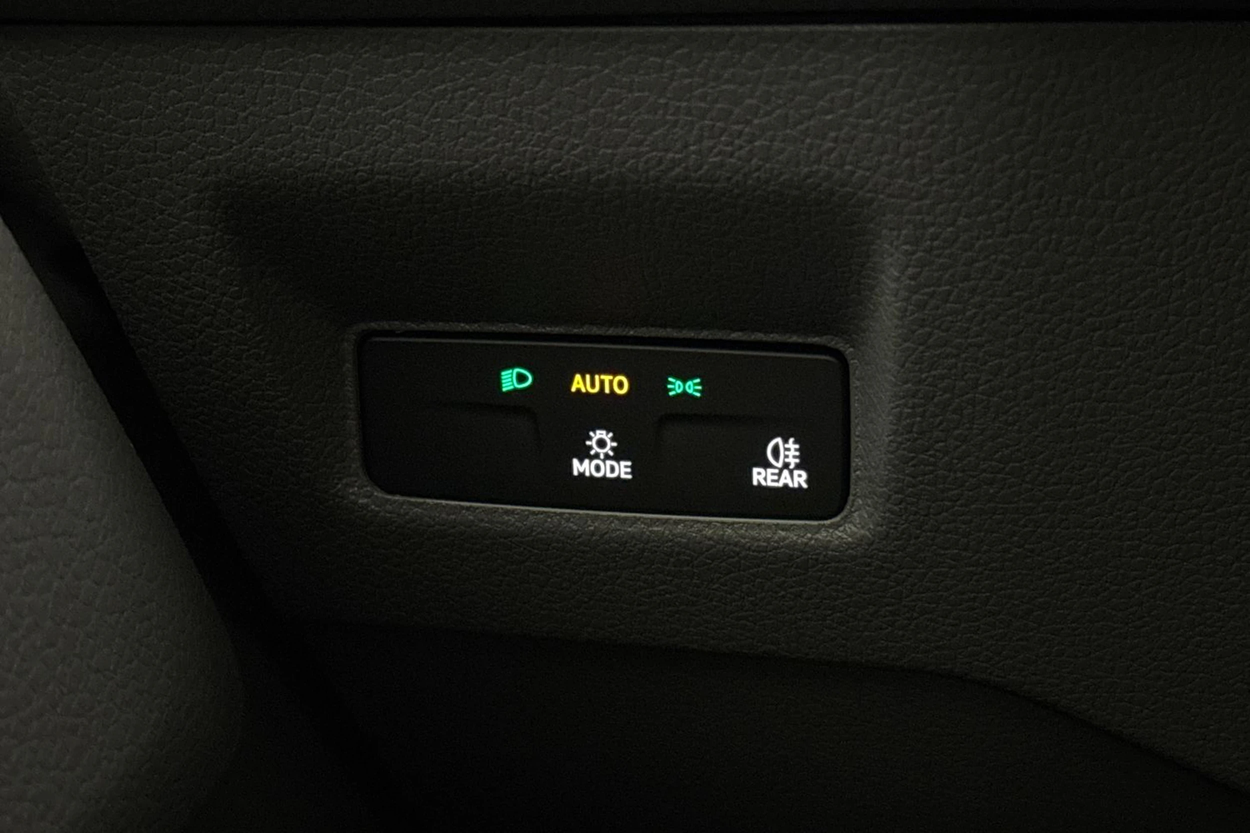 valkoinen Volkswagen Crafter 2026 kuva 15.