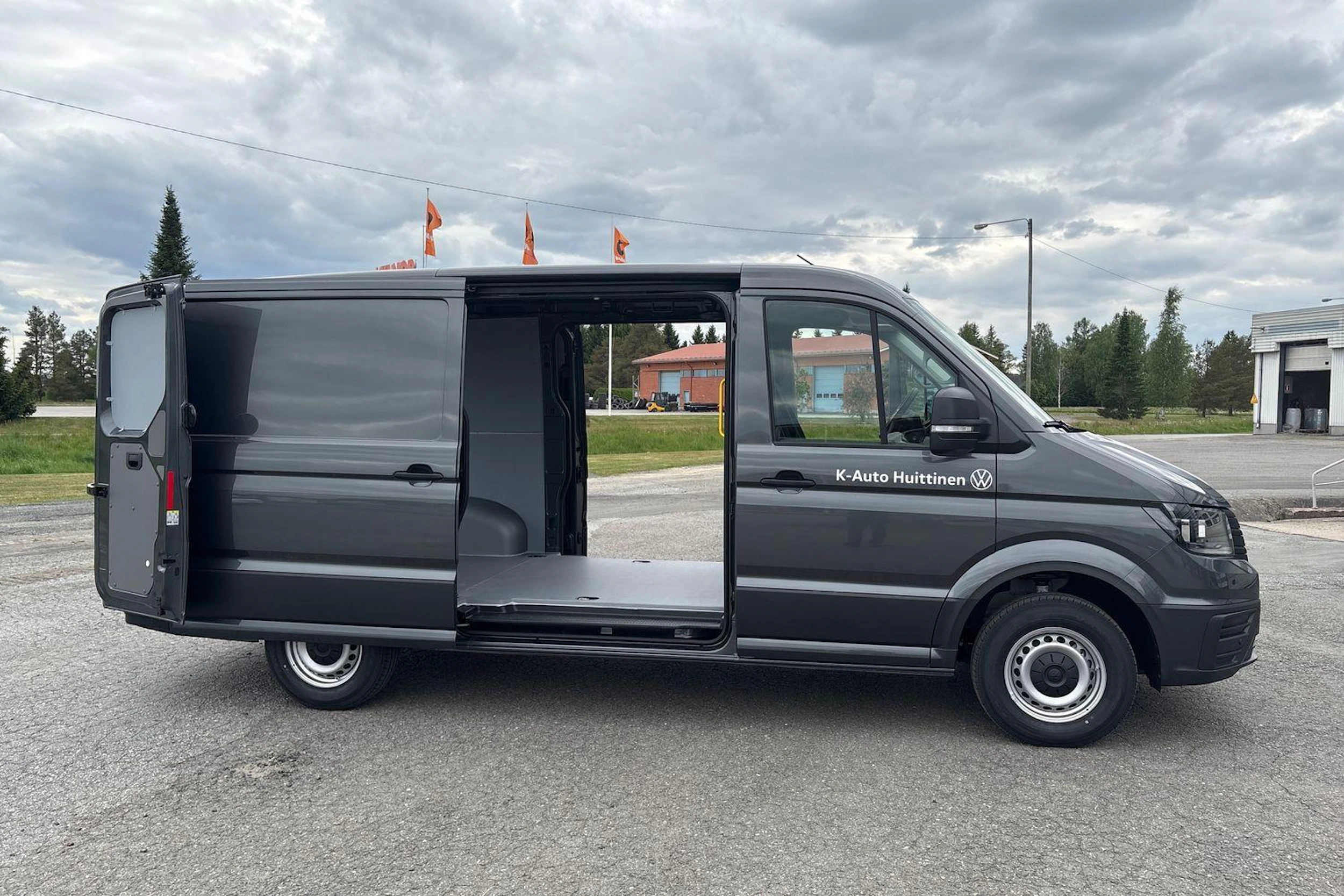harmaa Volkswagen Crafter 2026 kuva 11.