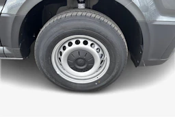 harmaa Volkswagen Crafter 2026 kuva 12.