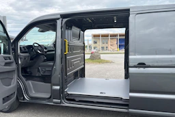 harmaa Volkswagen Crafter 2026 kuva 15.