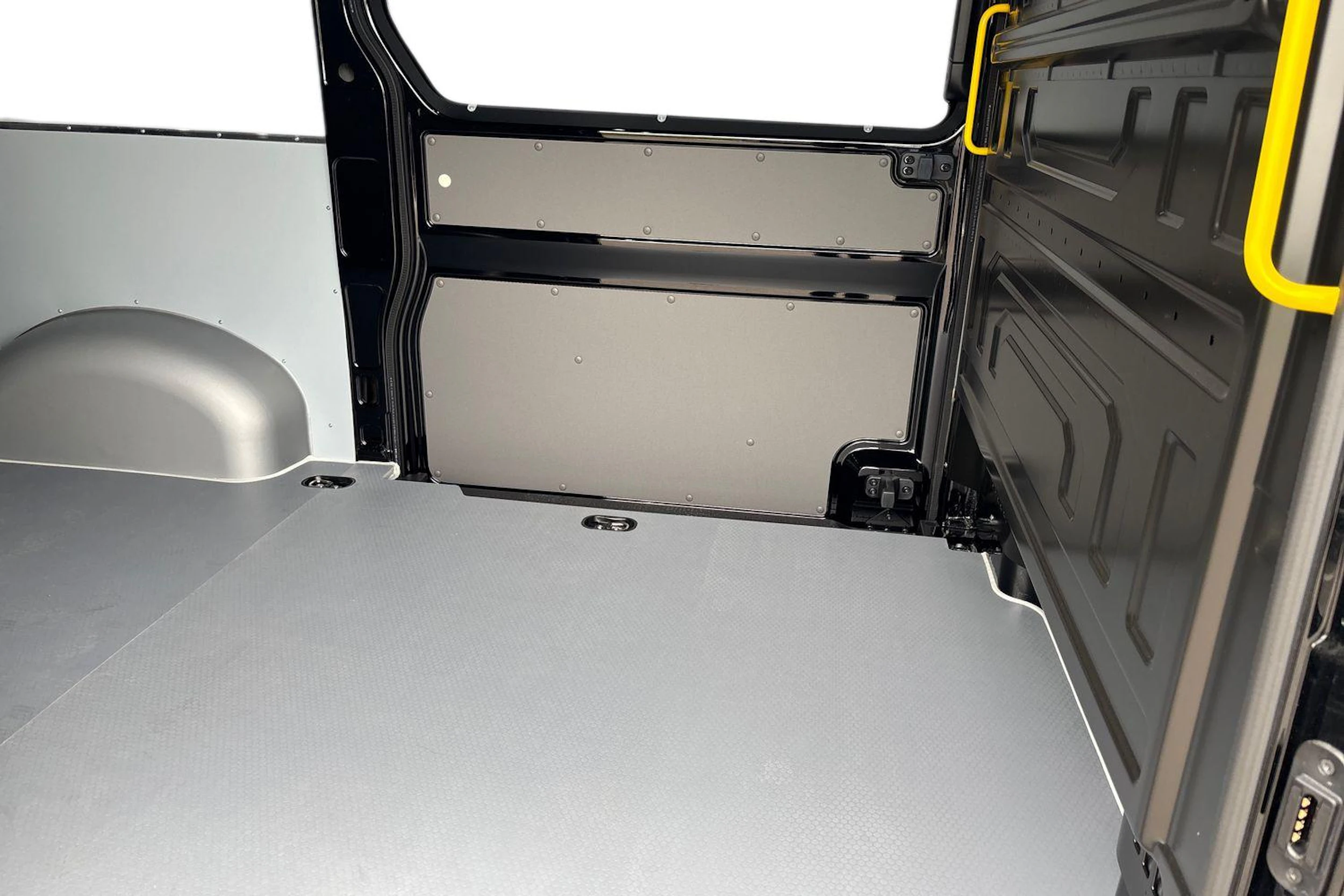 musta Volkswagen Crafter 2026 kuva 11.
