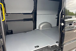 musta Volkswagen Crafter 2026 kuva 13.