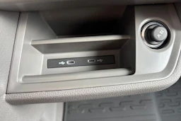 musta Volkswagen Crafter 2026 kuva 31.