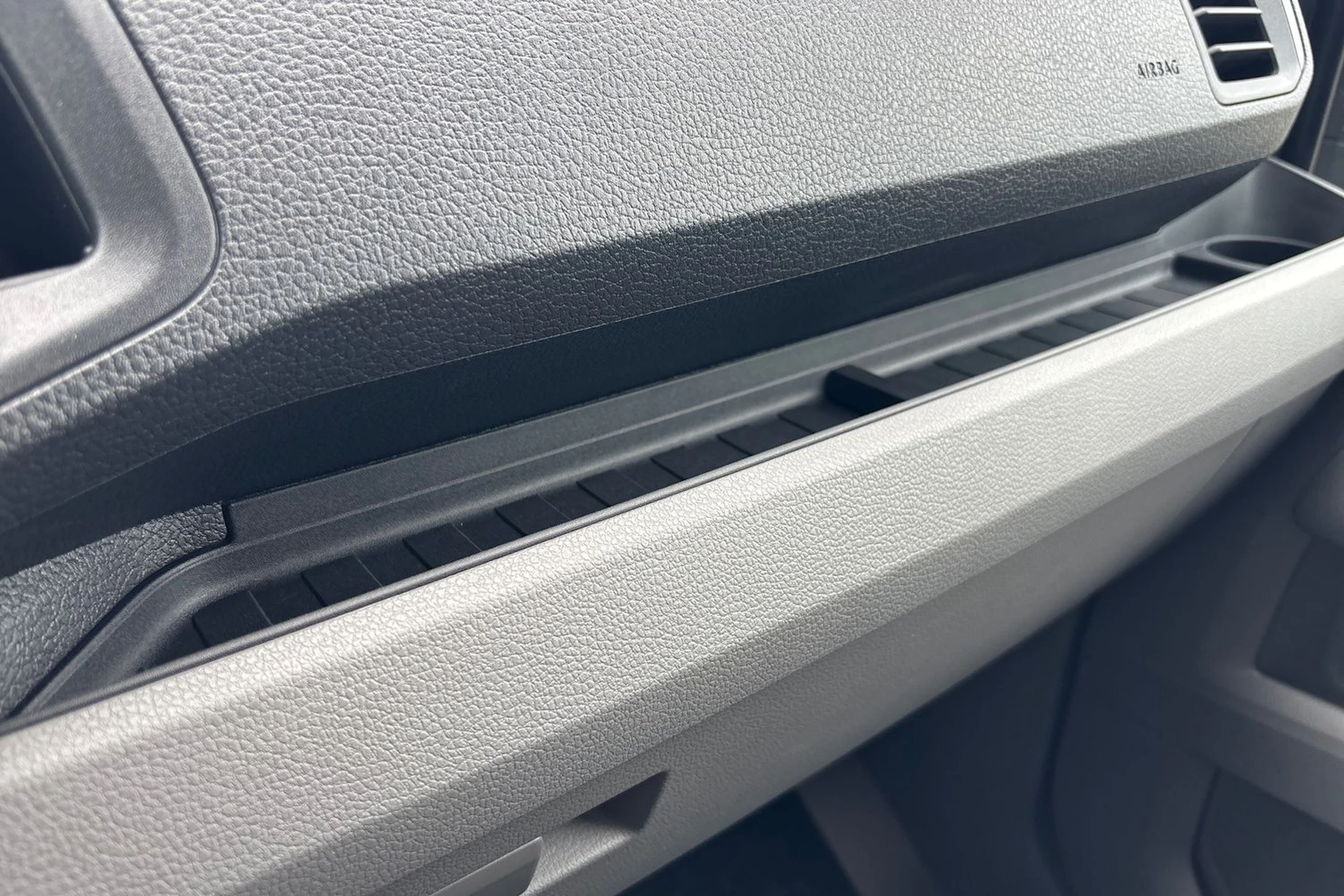 musta Volkswagen Crafter 2026 kuva 33.