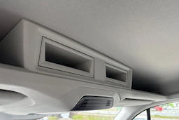 musta Volkswagen Crafter 2026 kuva 35.