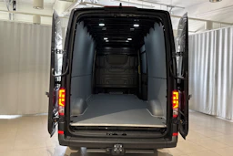 musta Volkswagen Crafter 2026 kuva 12.