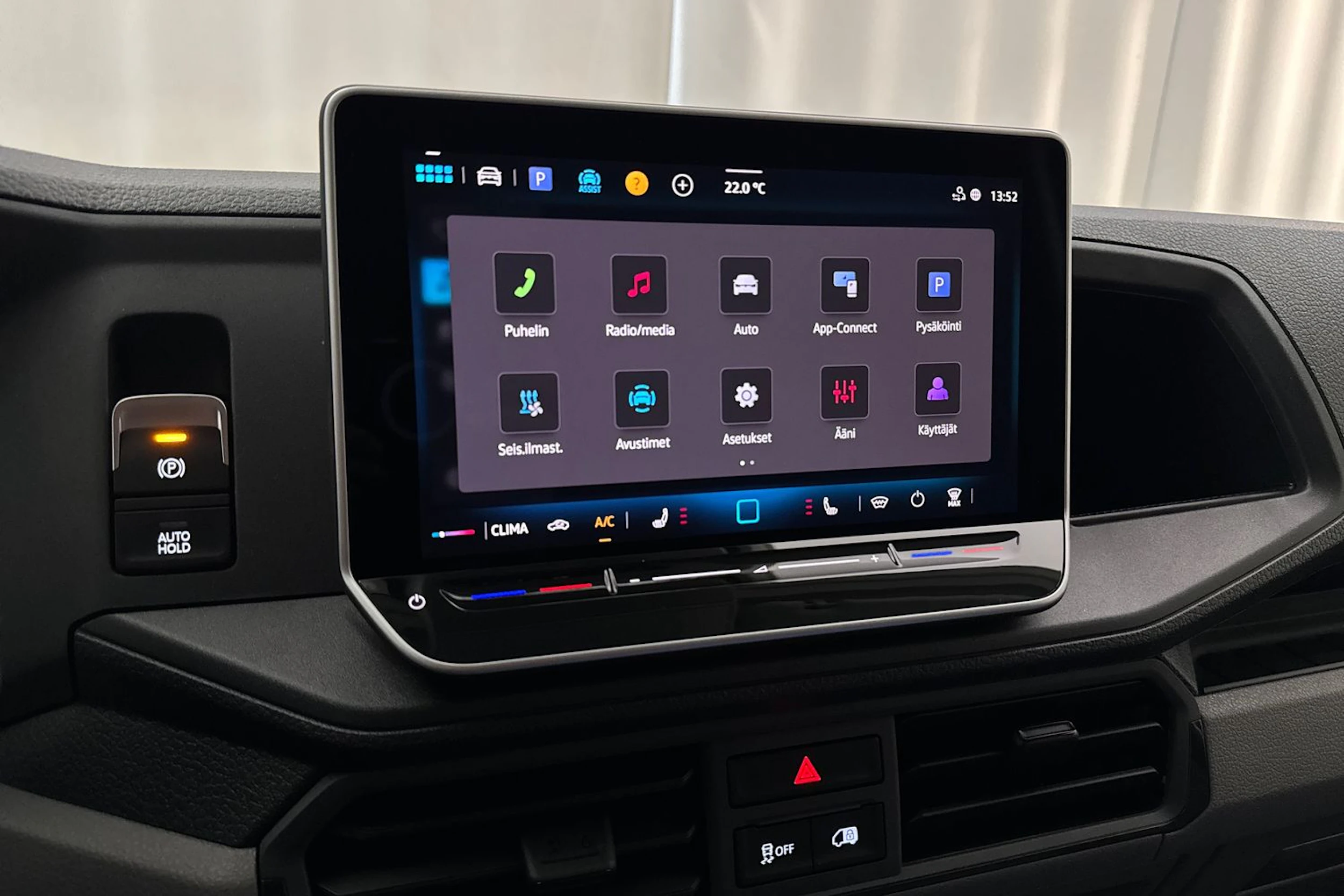 musta Volkswagen Crafter 2026 kuva 18.