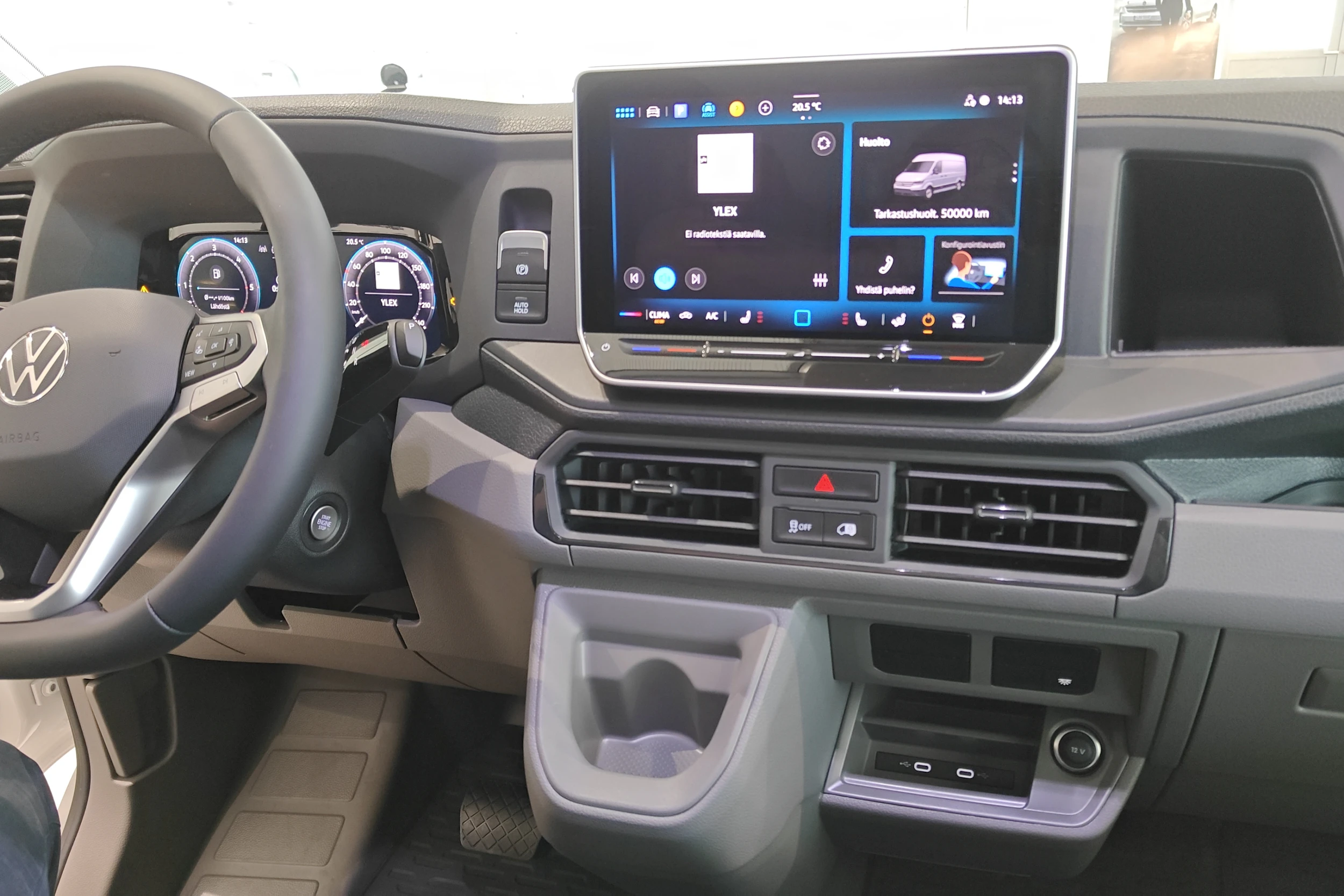 valkoinen Volkswagen Crafter 2026 kuva 21.