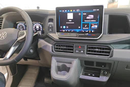 valkoinen Volkswagen Crafter 2026 kuva 21.