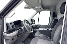 Harmaa Volkswagen Crafter 35 2019 kuva 3.