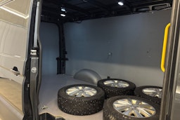 Harmaa Volkswagen Crafter 35 2019 kuva 11.