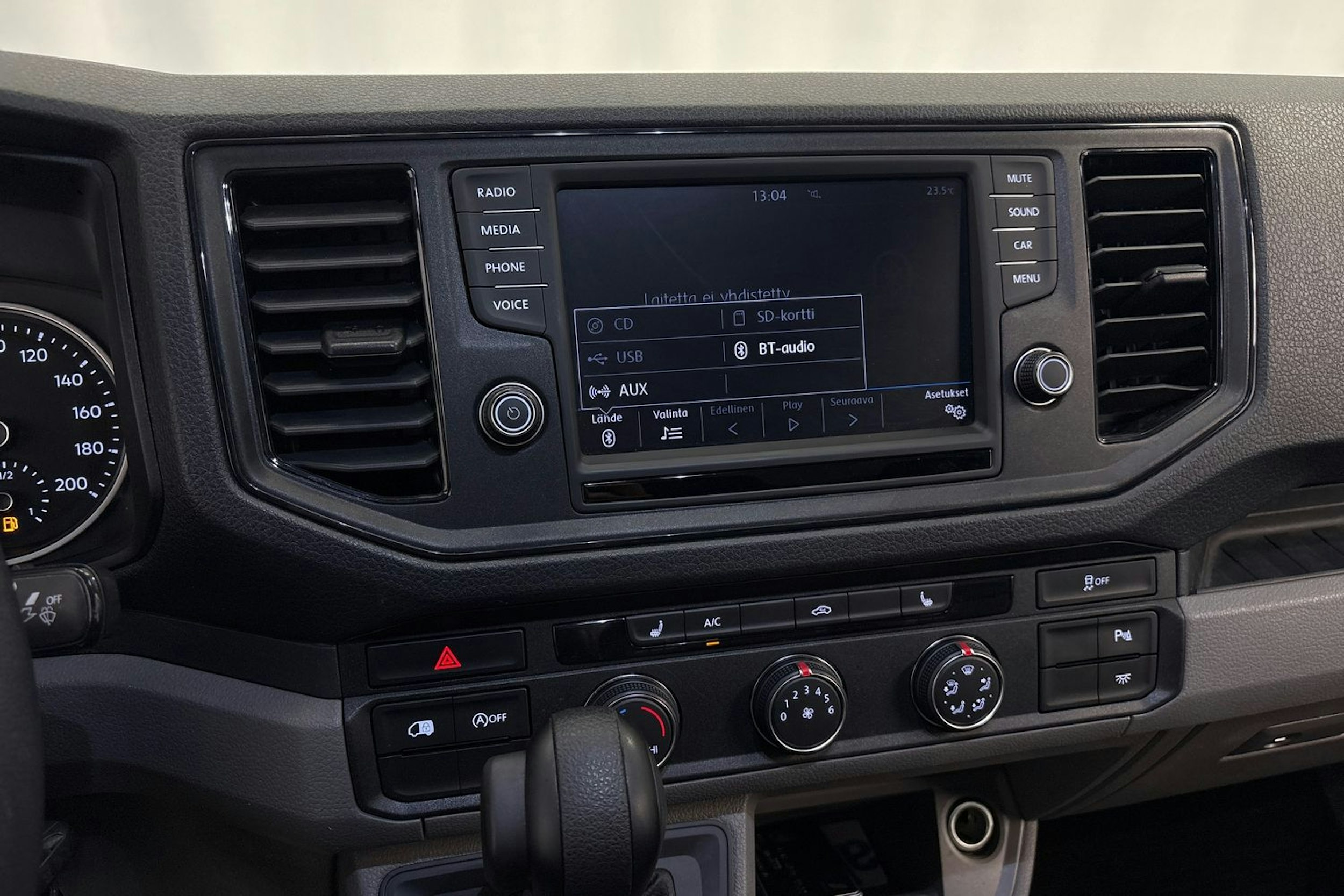 Harmaa Volkswagen Crafter 35 2019 kuva 14.
