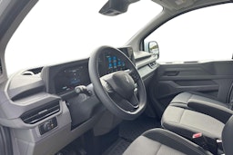 Valkoinen Volkswagen e-Transporter 2025 kuva 8.