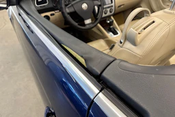 Sininen Volkswagen Eos 2007 kuva 13.