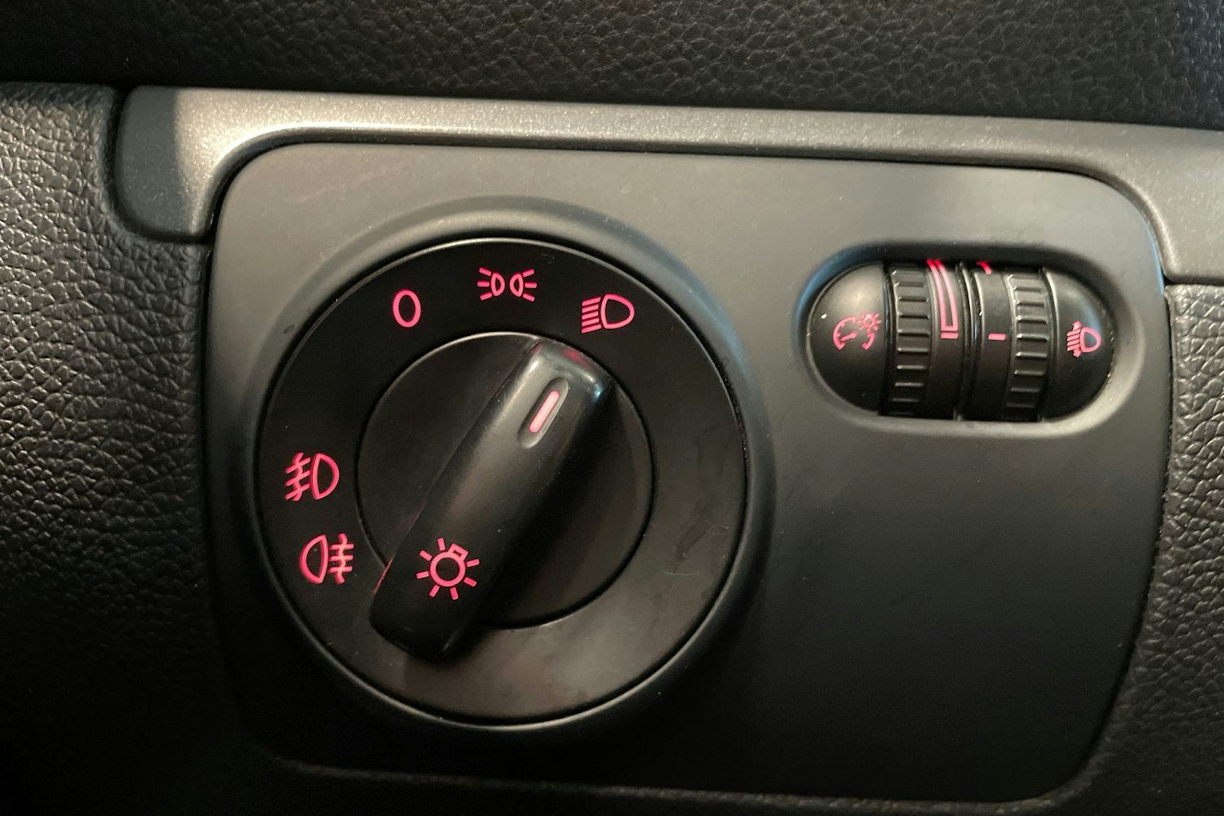 valkoinen Volkswagen Eos 2008 kuva 18.