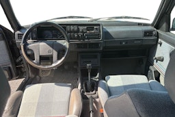 Musta Volkswagen GOLF 1991 kuva 7.