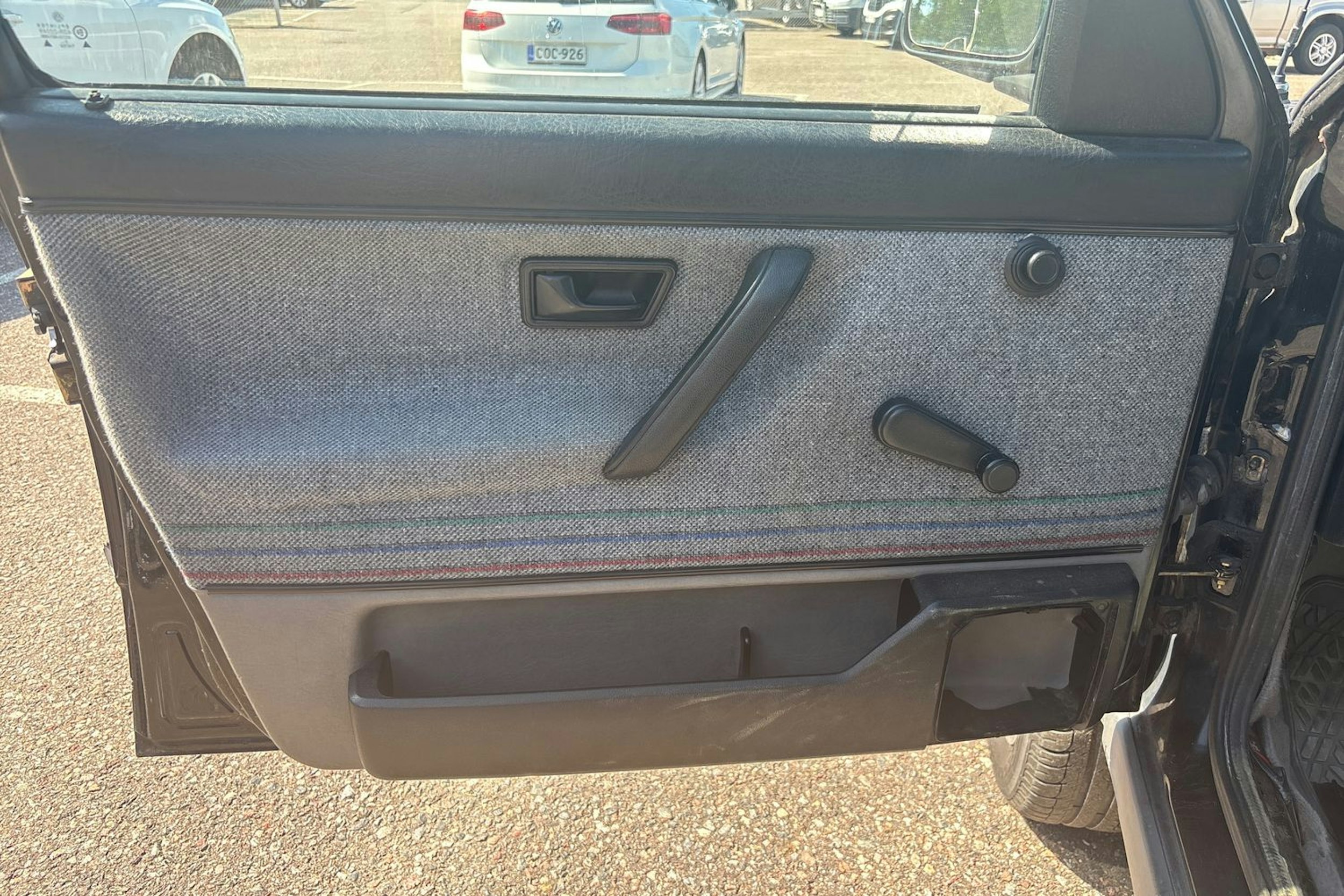 Musta Volkswagen GOLF 1991 kuva 13.