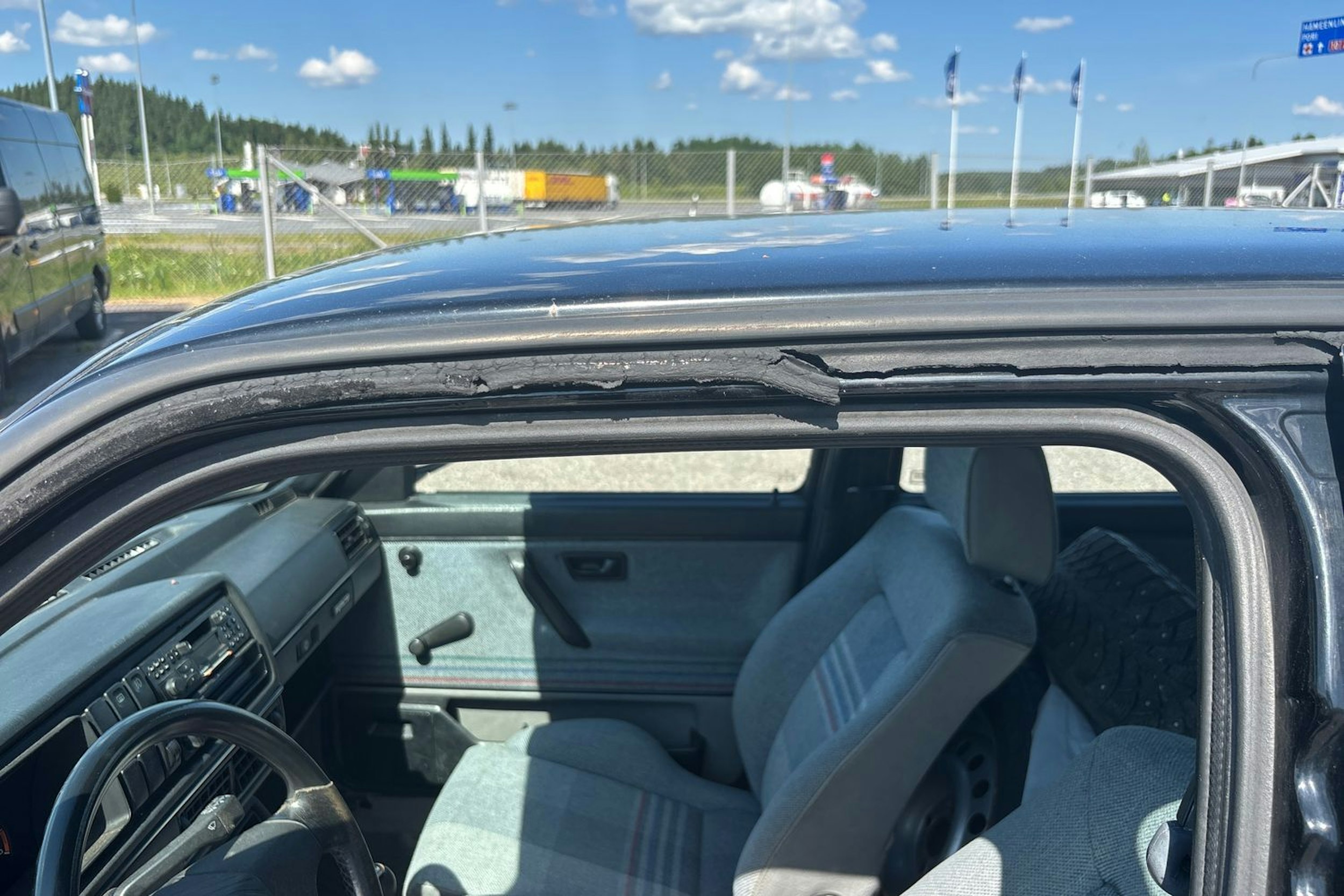 Musta Volkswagen GOLF 1991 kuva 26.
