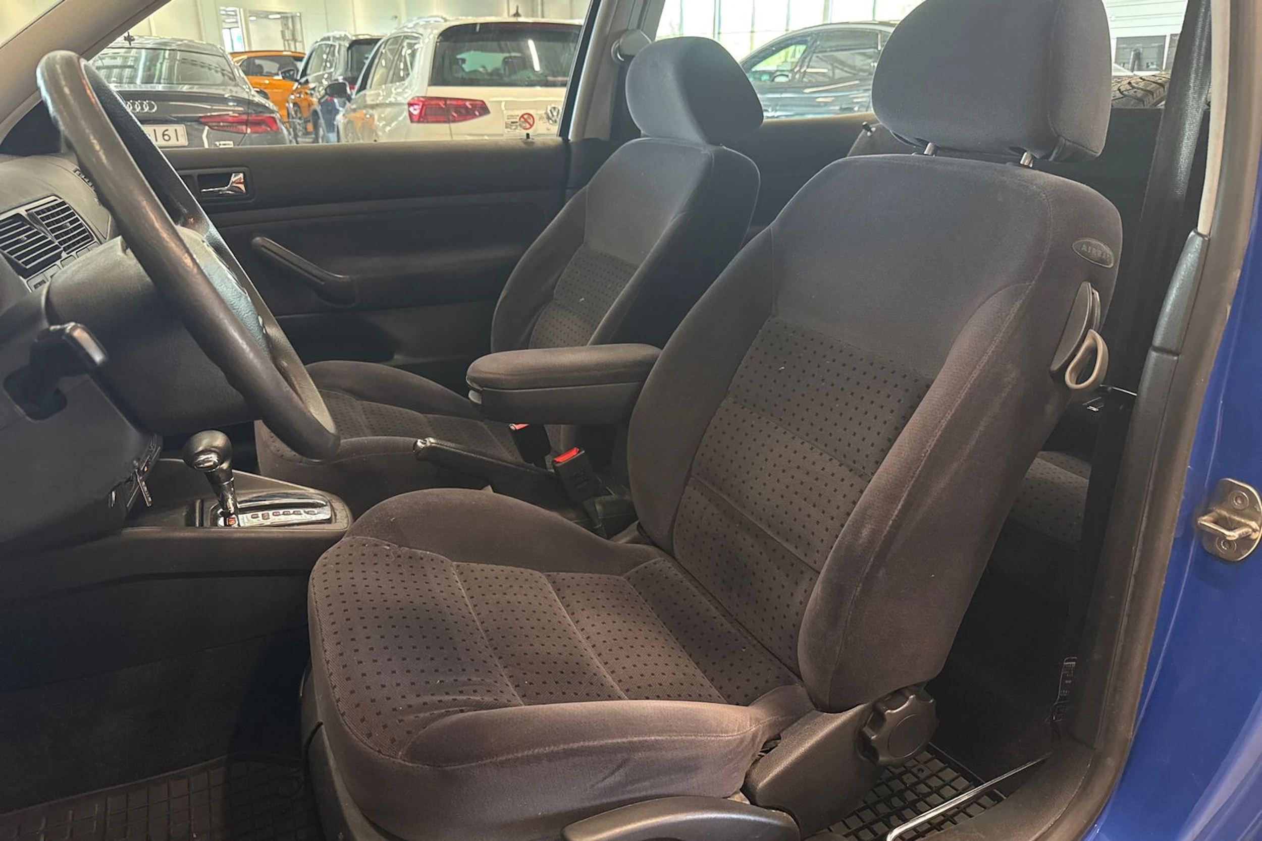 met. sininen Volkswagen Golf 2000 kuva 15.