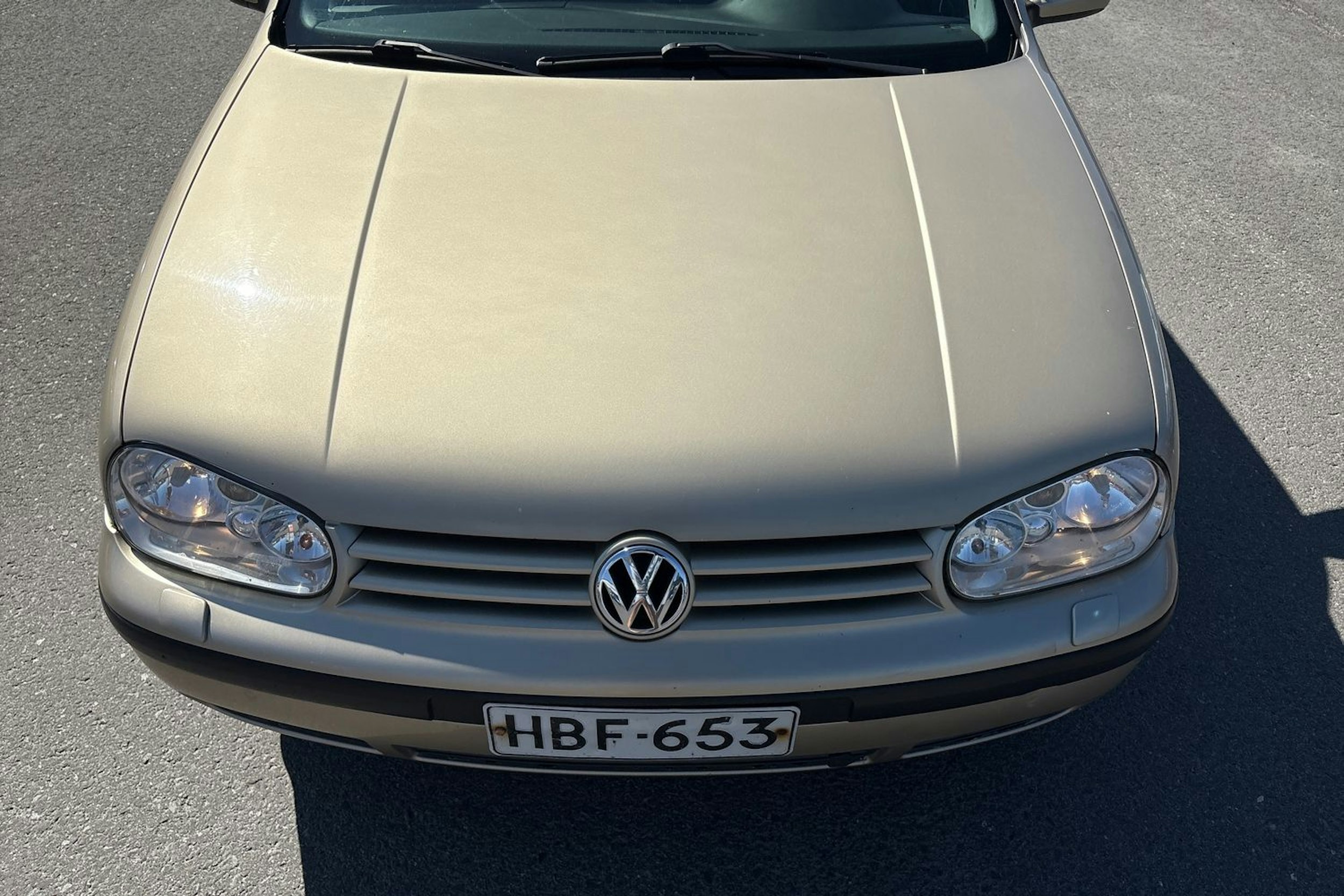 ruskea (beige) Volkswagen Golf 2000 kuva 14.