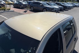 ruskea (beige) Volkswagen Golf 2000 kuva 18.
